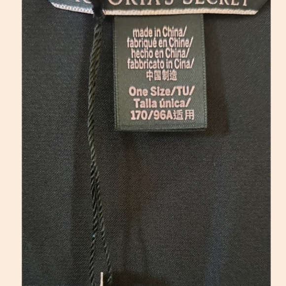 Victoria Secret Robe - Picture 5 of 6